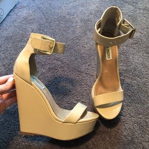 Steve Madden Wedges
